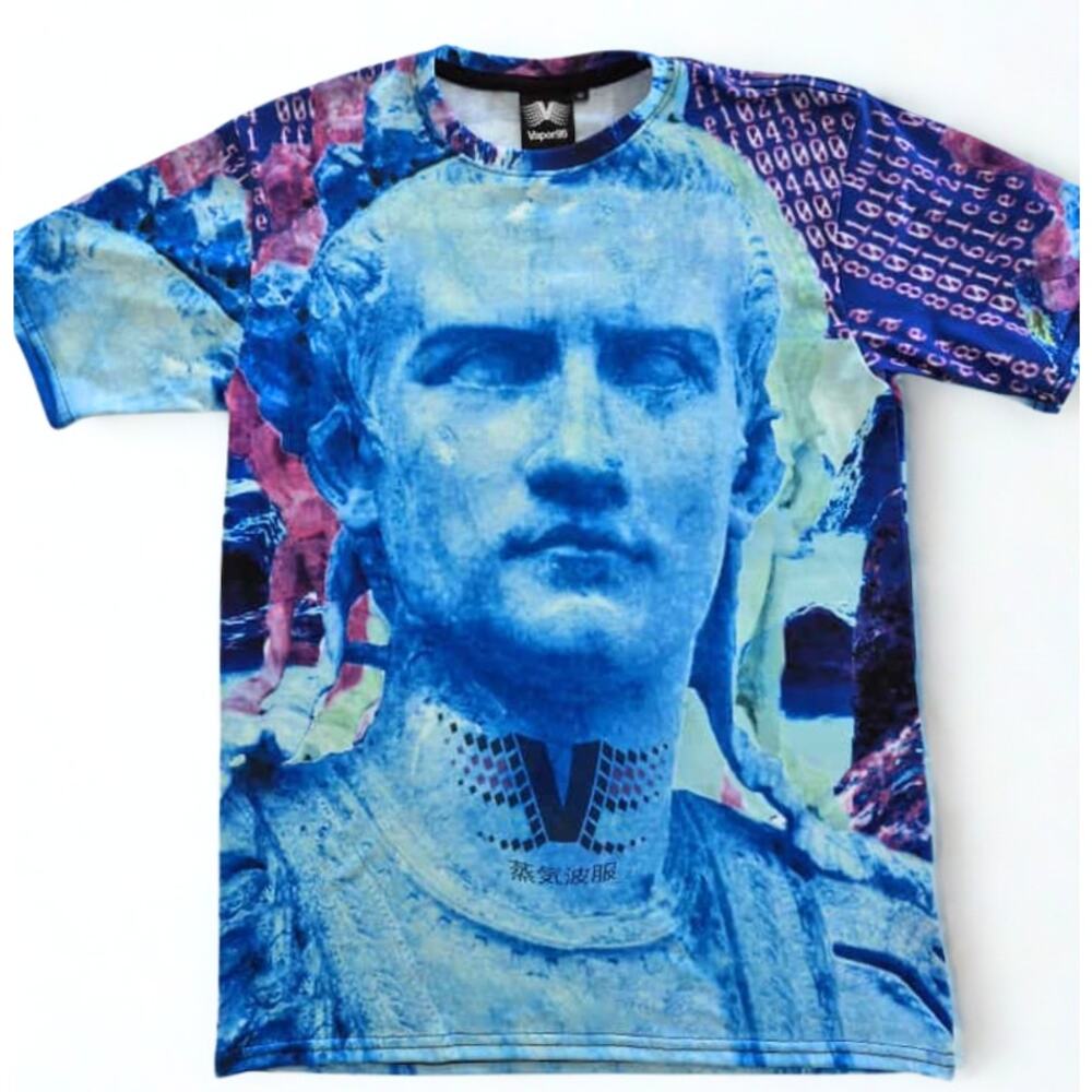 Vapor 95 Julius Ceasar Mens Shirt Size Small Altared Art to Wear Blue USA